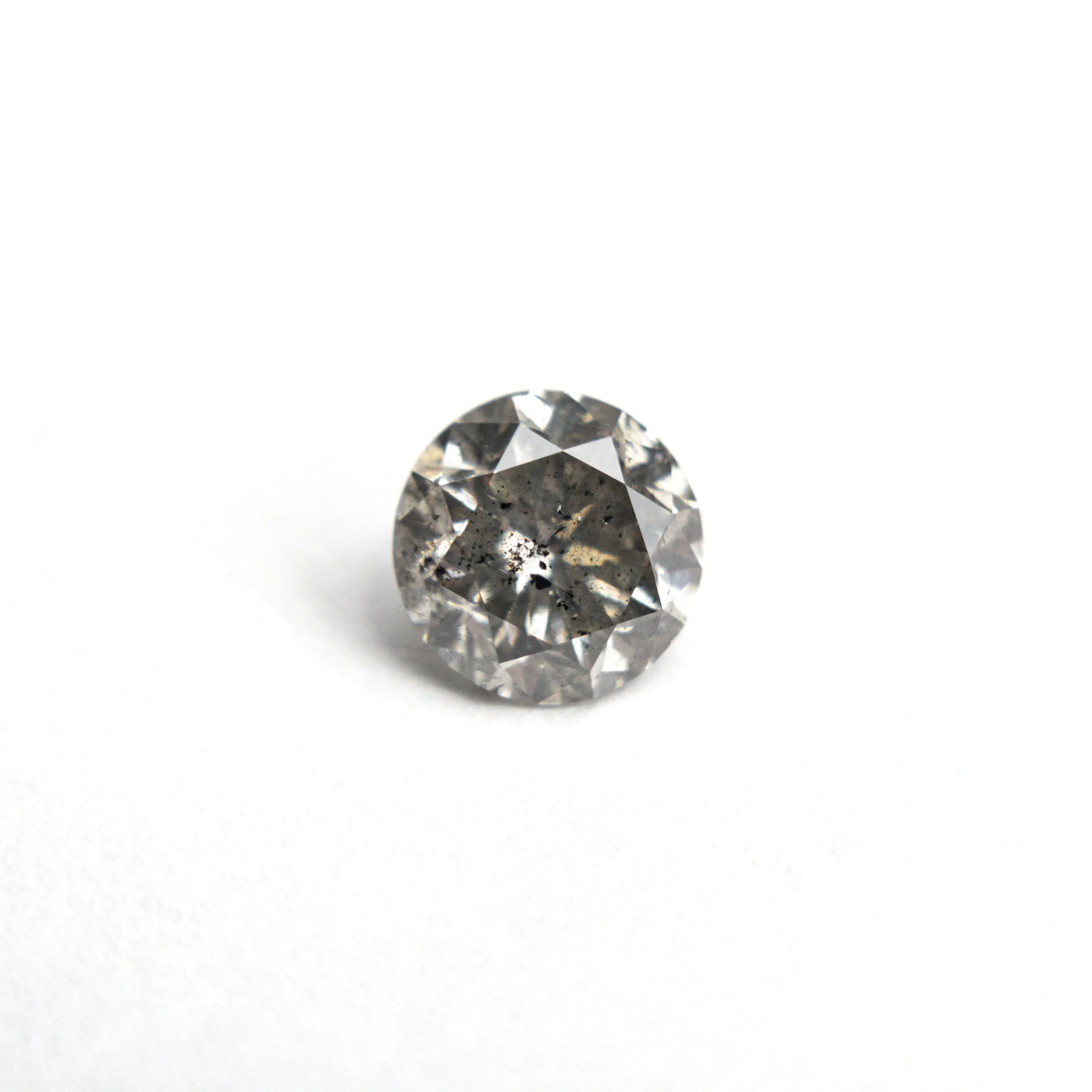 0.61ct 5.32x5.24x3.40mm Round Brilliant 19639-27