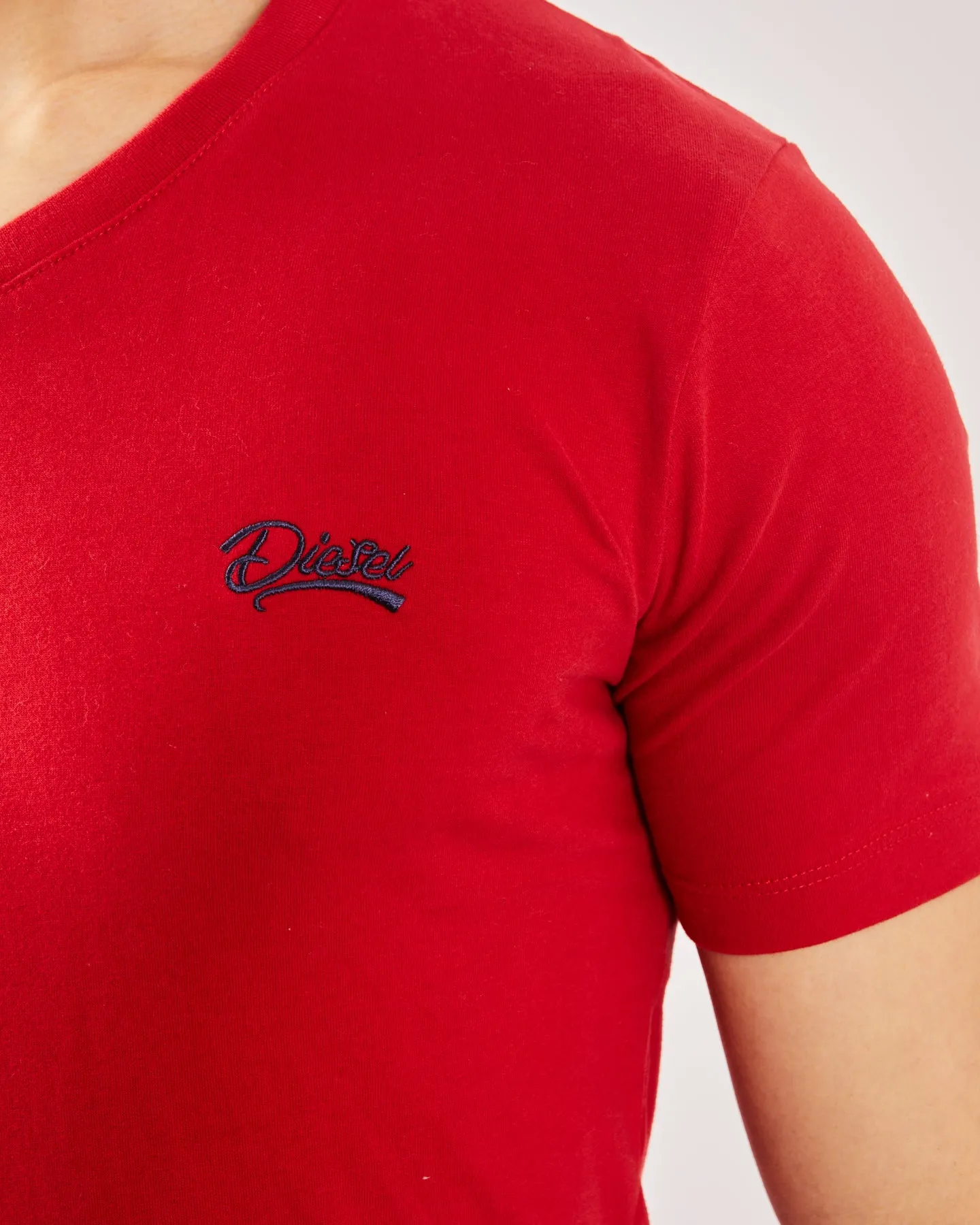 Basic Oakley V Neck Barbados Cherry