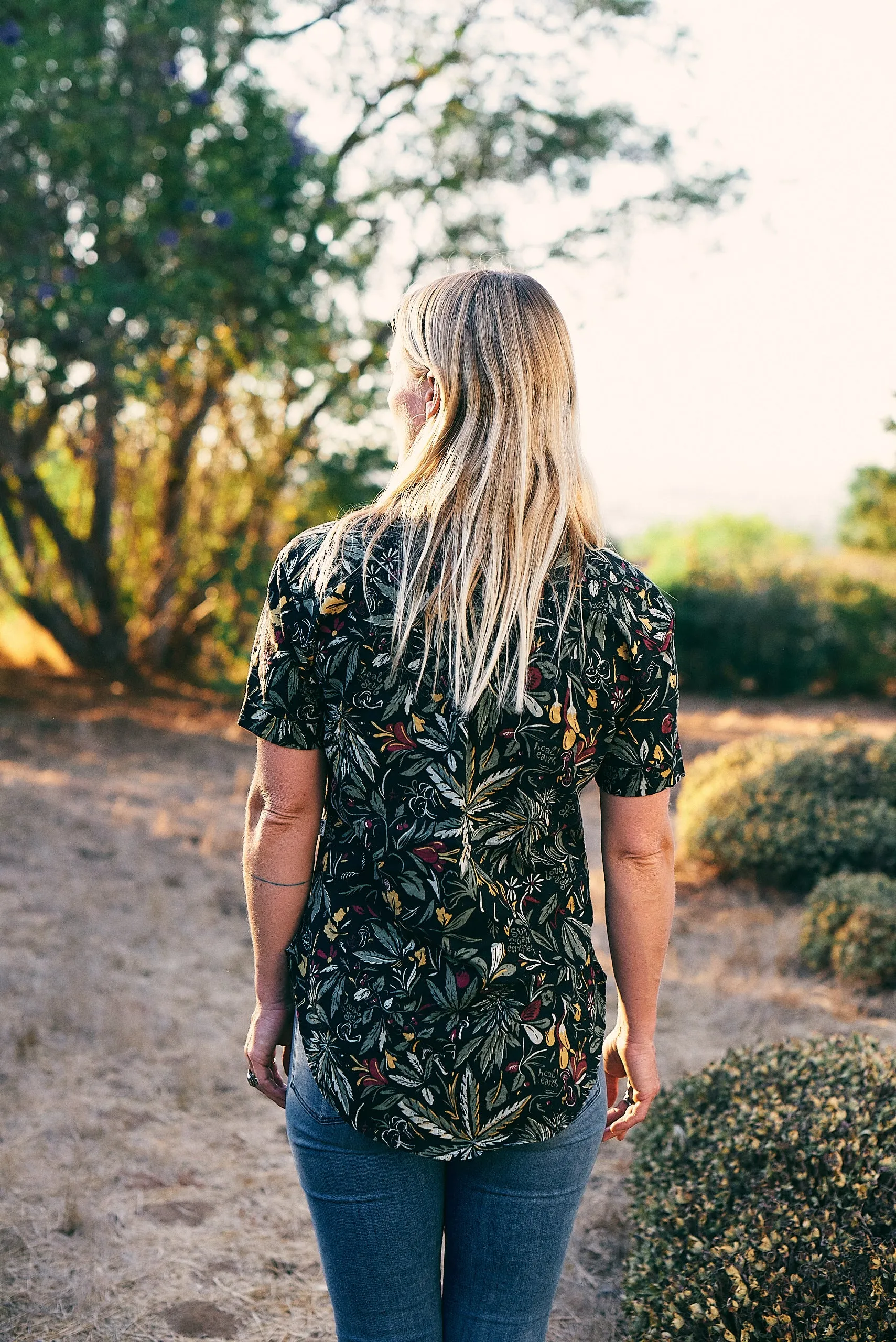 SUN+EARTH I-TAL WOMENS HEMP BUTTON UP