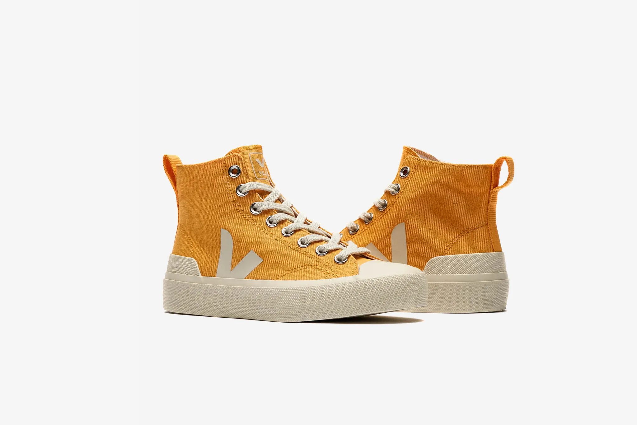 Veja Wata II Canvas W - Oasis Pierre