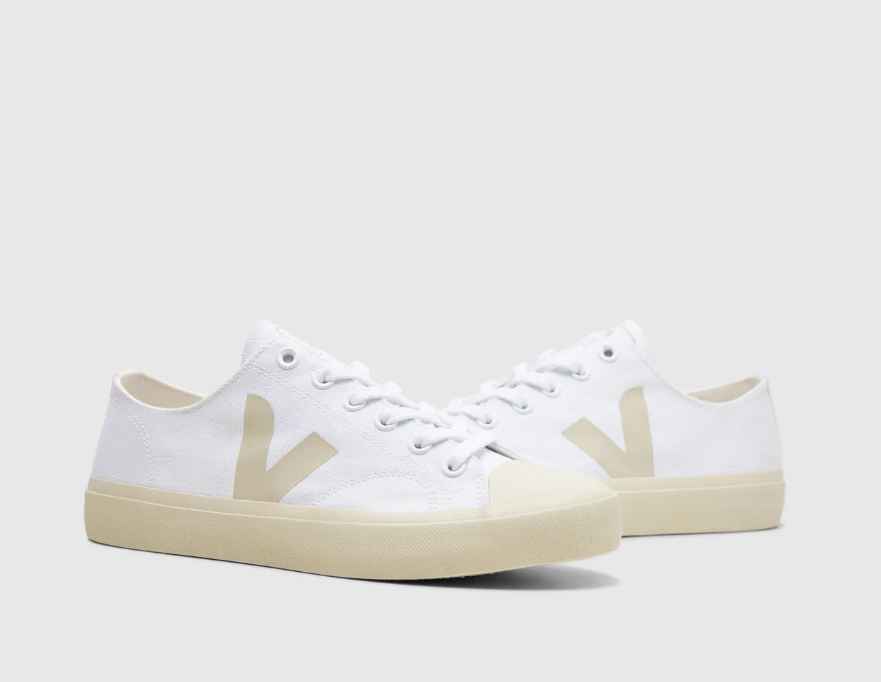 Veja Wata II Low Pierre / White