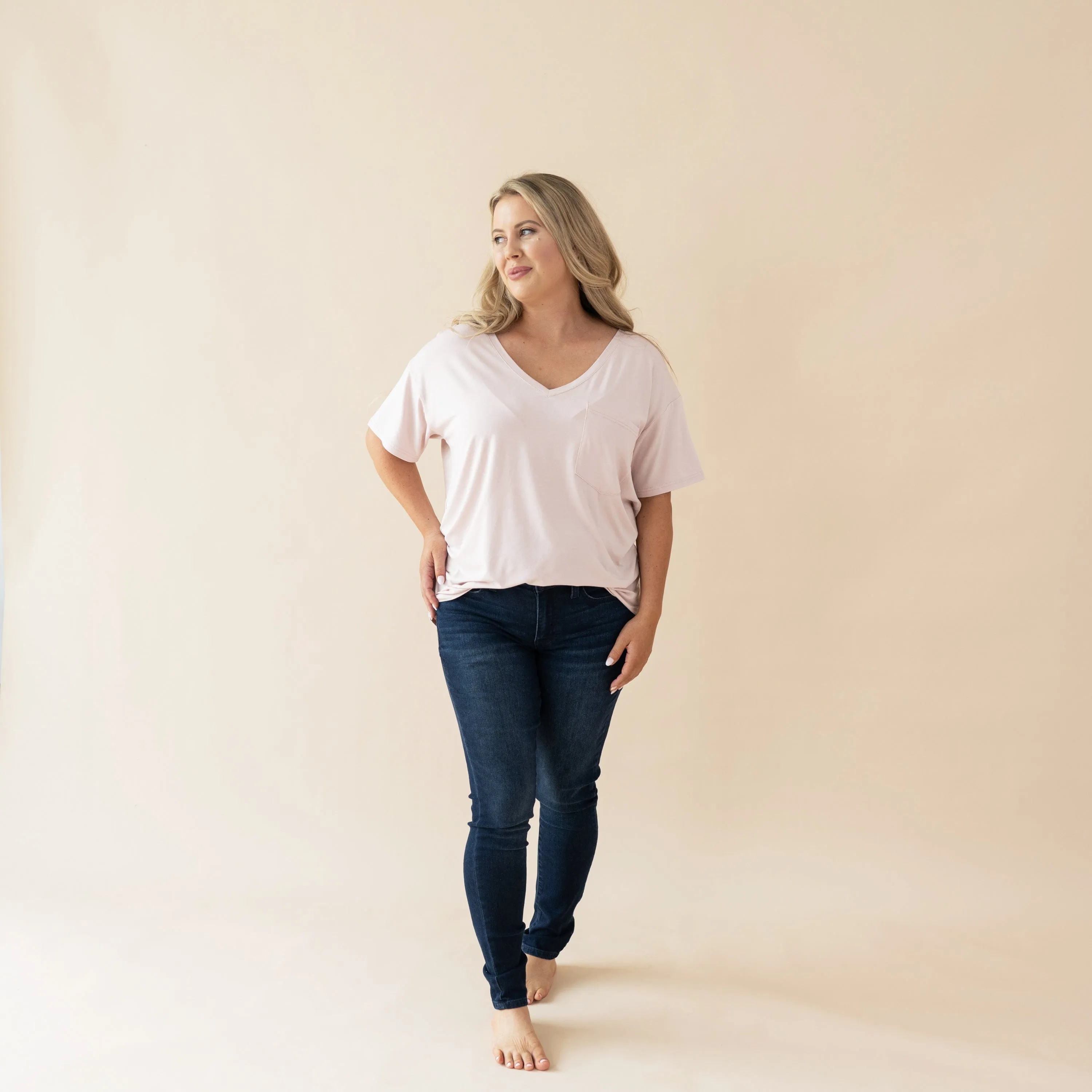 Women’s Relaxed Fit V-Neck in Blush